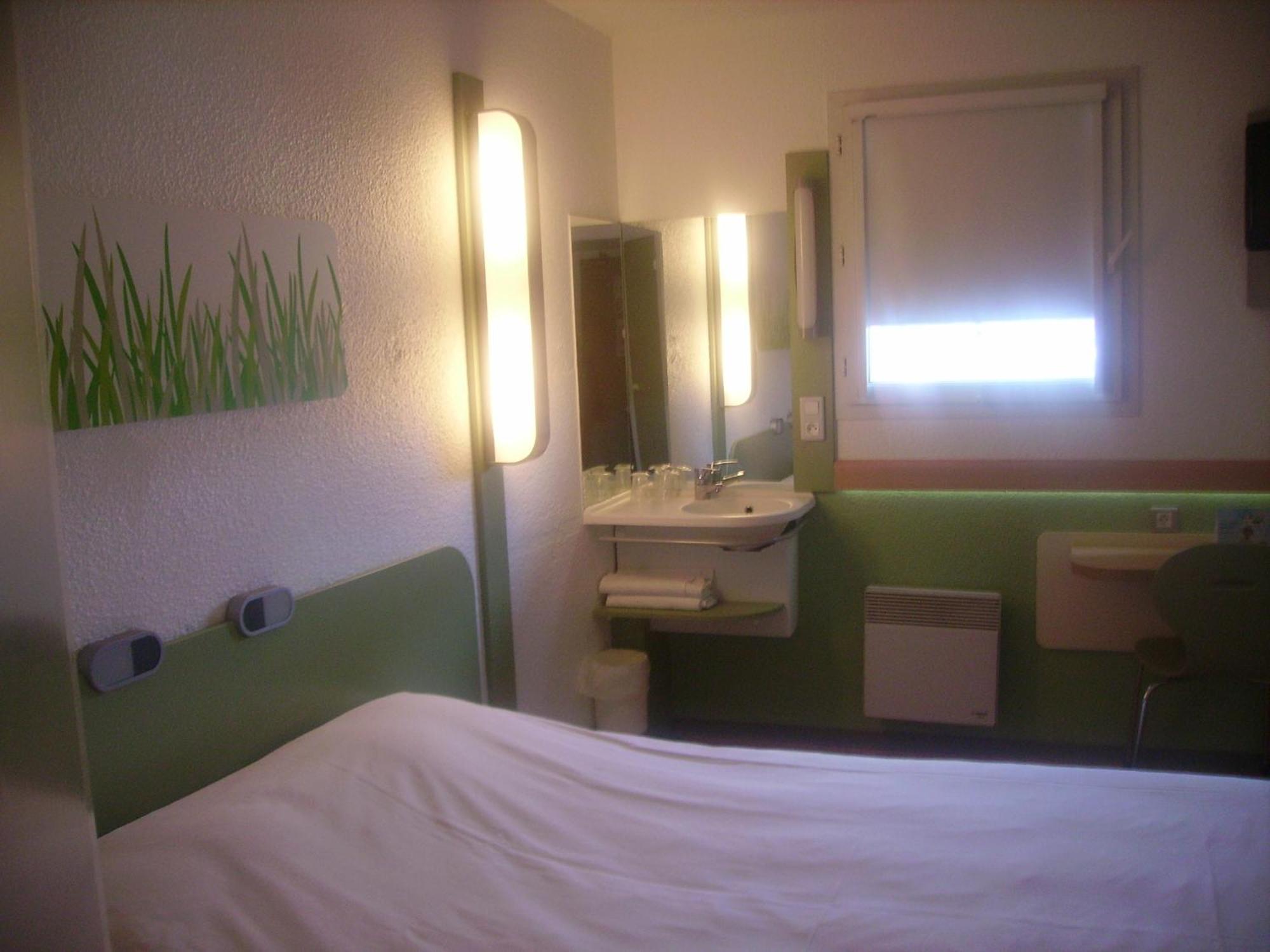 Ibis Budget Remiremont Exterior foto